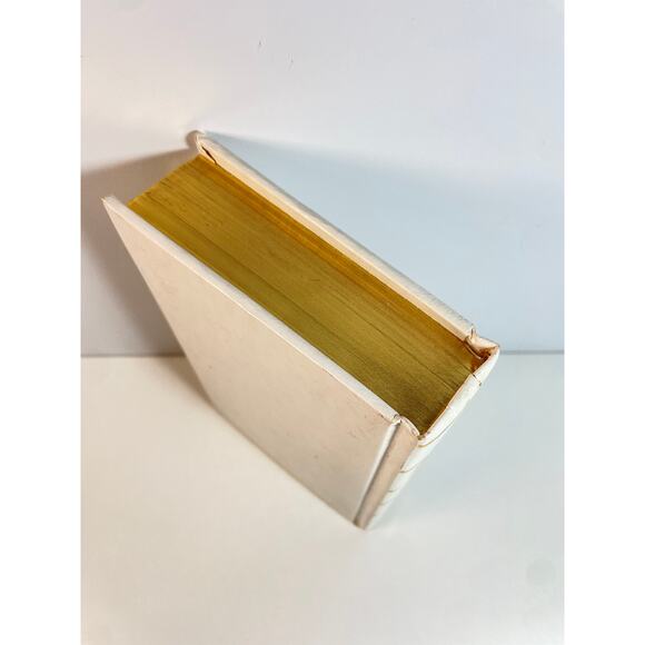 Vtg 1976 Holy Bible Memorial Edition New American Leather Illustrated White Gold - Picture 8 of 11